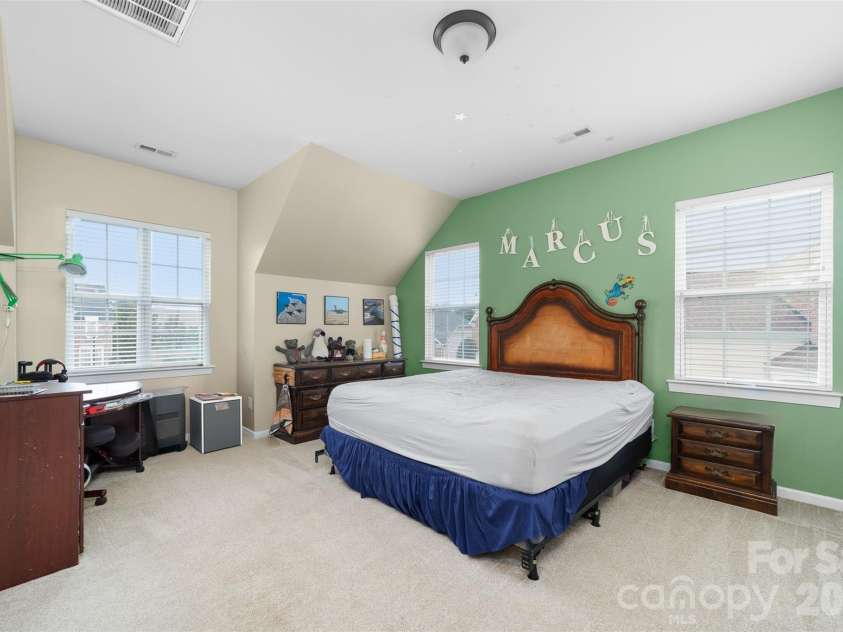 11019 Southfield Drive, Charlotte, NC 28273.  MLS# CAR4333684, YatesRealty ID 18439. 4th bedroom