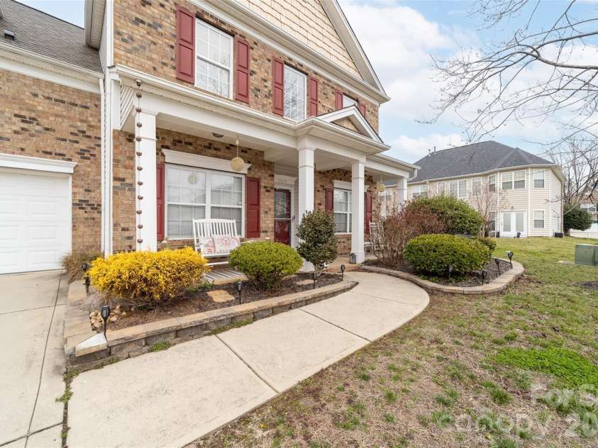 11019 Southfield Drive, Charlotte, NC 28273.  MLS# CAR4333684, YatesRealty ID 18439. Spacious front porch