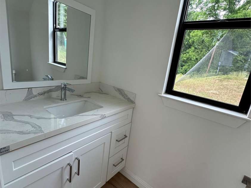 804 3rd Street Place, Hickory, NC 28602.  MLS# CAR4263715, YatesRealty ID 18439. Half bath