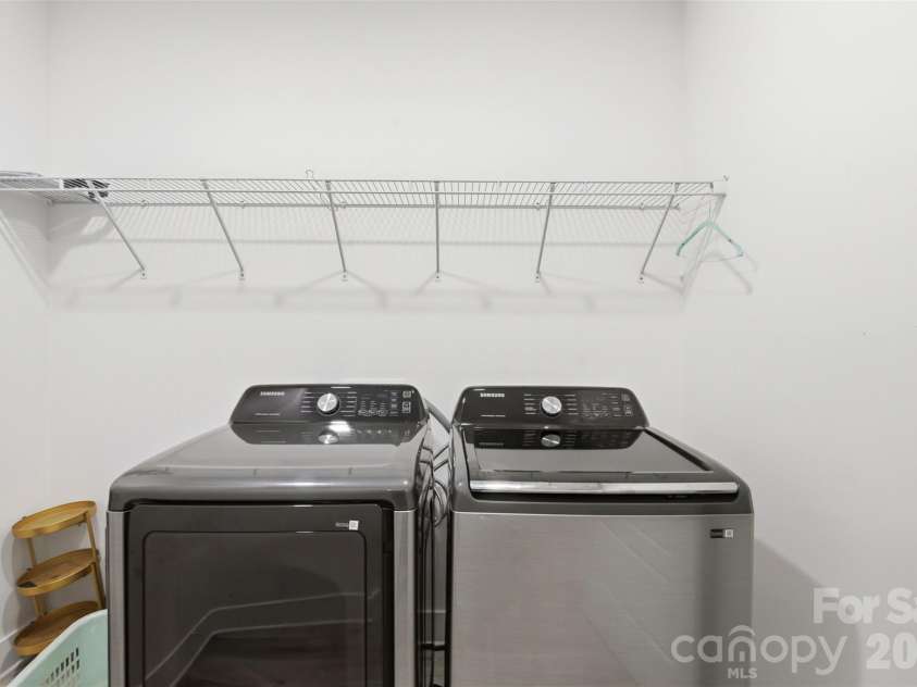 2629 Phillips Avenue, Charlotte, NC 28208.  MLS# CAR4374695, YatesRealty ID 18440. 