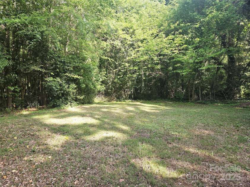 13131 601 Highway, Midland, NC 28107.  MLS# CAR4248719, YatesRealty ID 18441. 