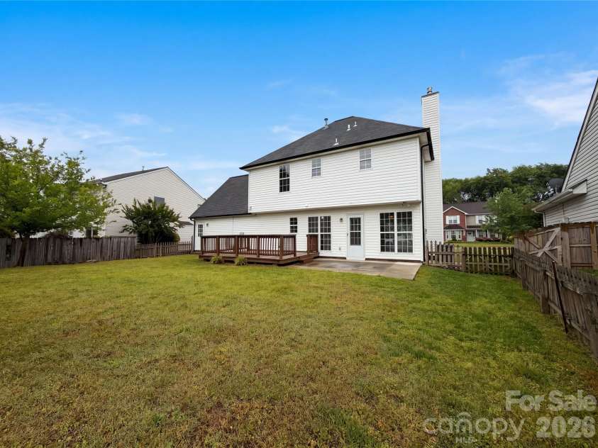 4975 Bentridge Drive, Concord, NC 28027.  MLS# CAR4376481, YatesRealty ID 18441. 