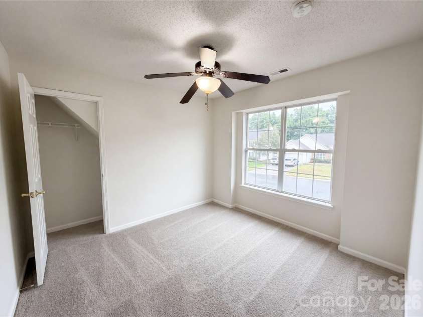 4975 Bentridge Drive, Concord, NC 28027.  MLS# CAR4376481, YatesRealty ID 18441. 