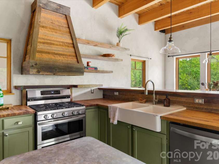 3151 Lumptown Road, Marshall, NC 28753.  MLS# CAR4375979, YatesRealty ID 18442. Custom Kitchen