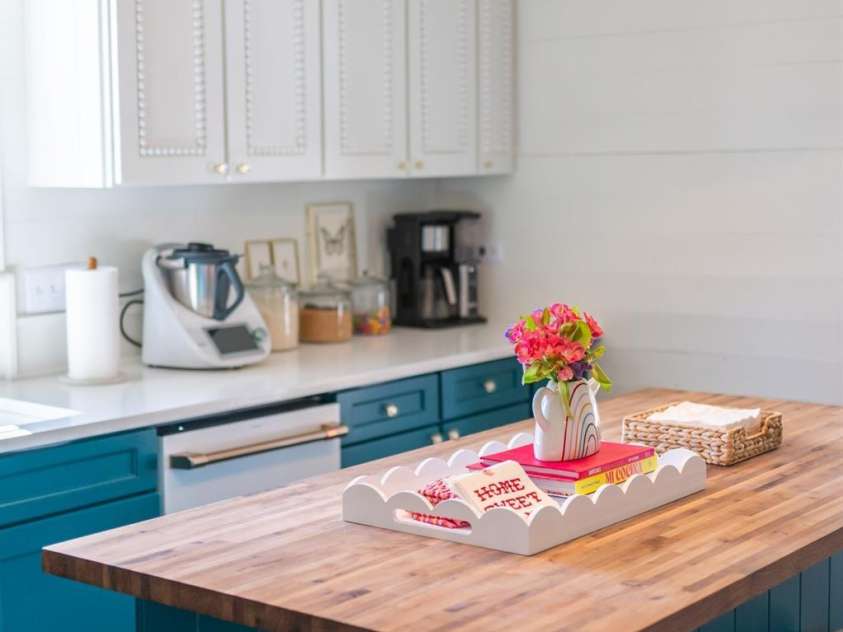 9929 Kerns Road, Huntersville, NC 28078.  MLS# CAR4267055, YatesRealty ID 18443. Kitchen