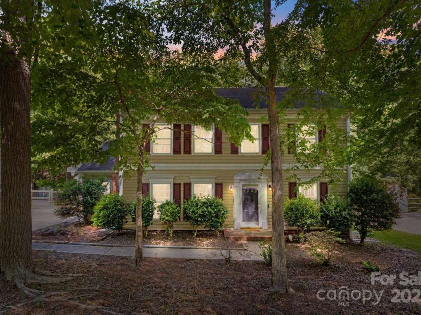 4232 Saint Audrey Place, Charlotte, NC 28269.  MLS# CAR4259147, YatesRealty ID 18444. 