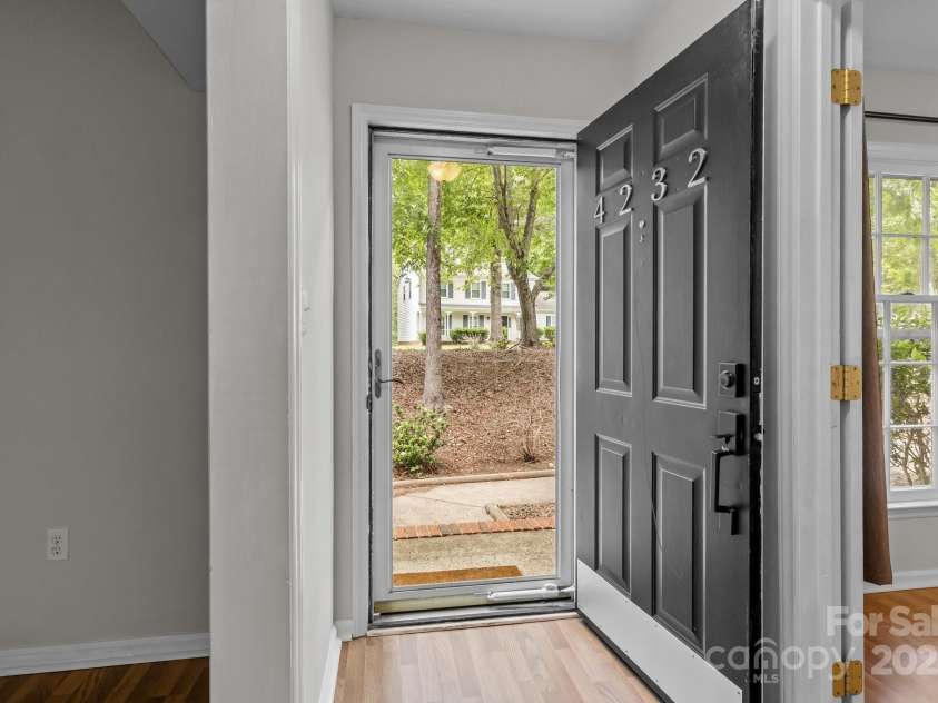 4232 Saint Audrey Place, Charlotte, NC 28269.  MLS# CAR4259147, YatesRealty ID 18444. 