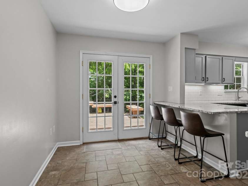 4232 Saint Audrey Place, Charlotte, NC 28269.  MLS# CAR4259147, YatesRealty ID 18444. 