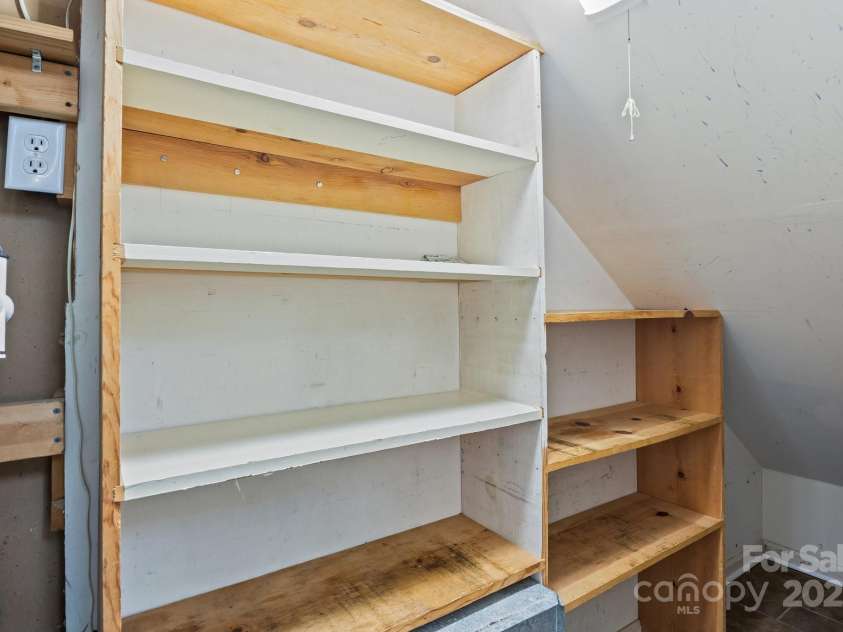 4232 Saint Audrey Place, Charlotte, NC 28269.  MLS# CAR4259147, YatesRealty ID 18444. 