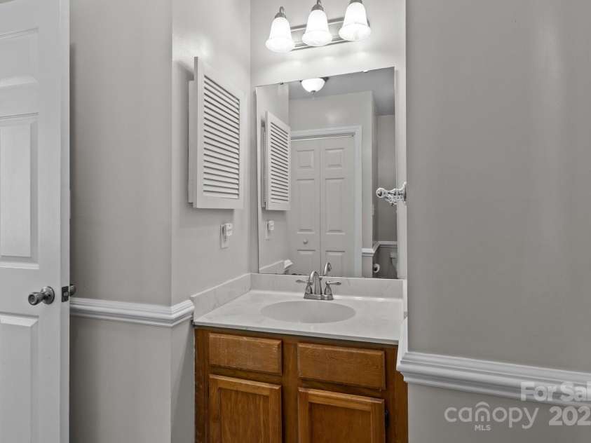 4232 Saint Audrey Place, Charlotte, NC 28269.  MLS# CAR4259147, YatesRealty ID 18444. 