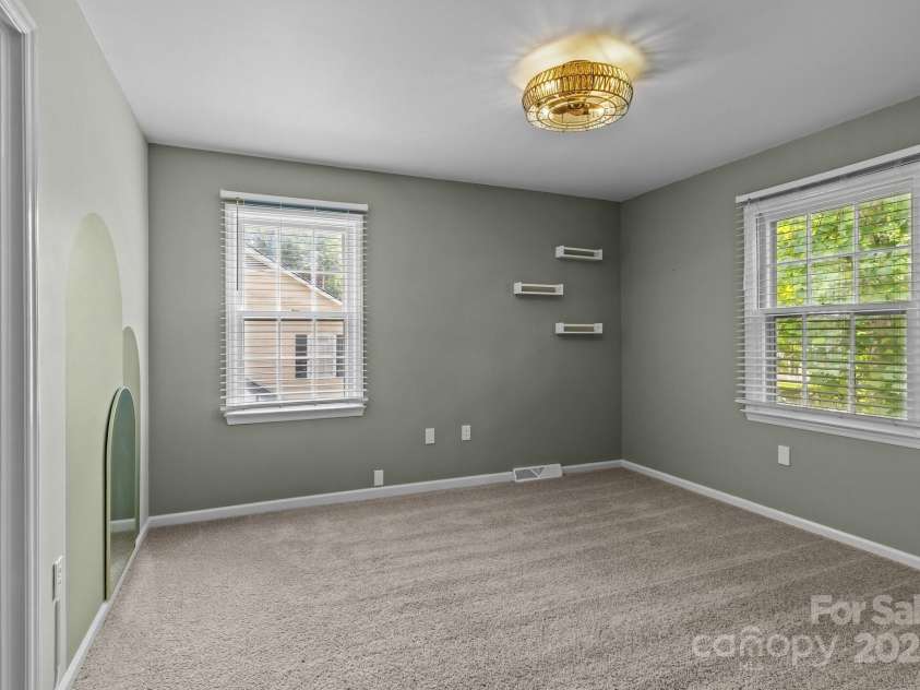 4232 Saint Audrey Place, Charlotte, NC 28269.  MLS# CAR4259147, YatesRealty ID 18444. 
