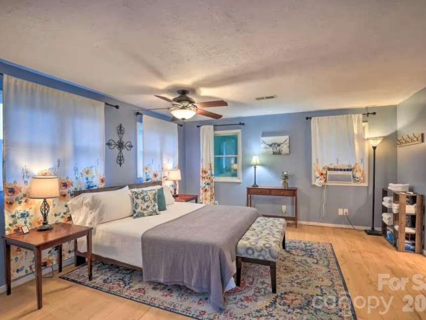 553 Deep Gap Road, Sylva, NC 28779.  MLS# CAR4356934, YatesRealty ID 18444. 