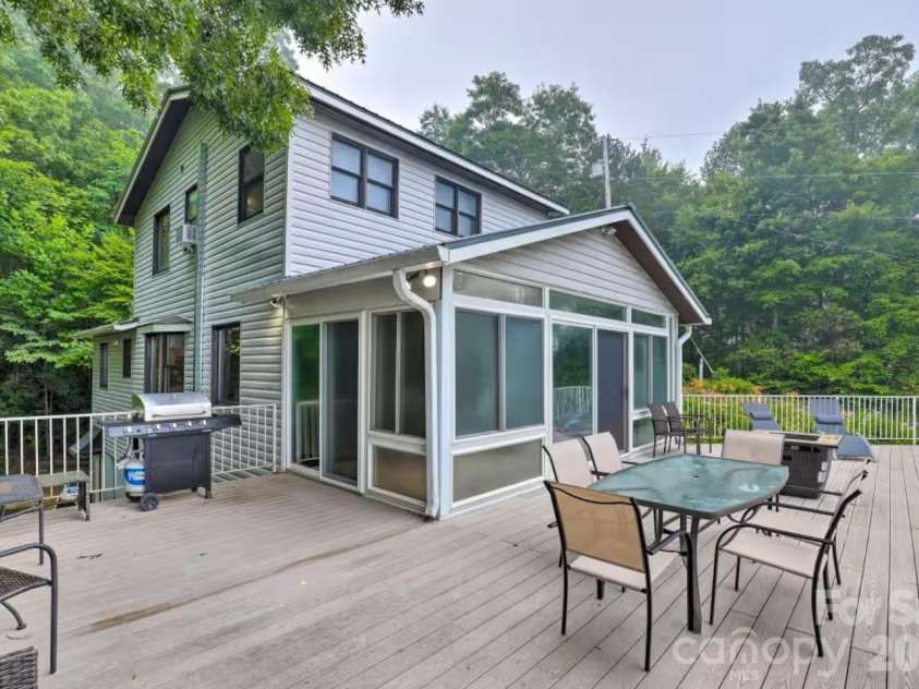 553 Deep Gap Road, Sylva, NC 28779.  MLS# CAR4356934, YatesRealty ID 18444. 