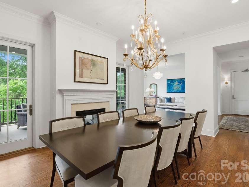 2312 Selwyn Avenue, Charlotte, NC 28207.  MLS# CAR4370763, YatesRealty ID 18445. Dining Room 