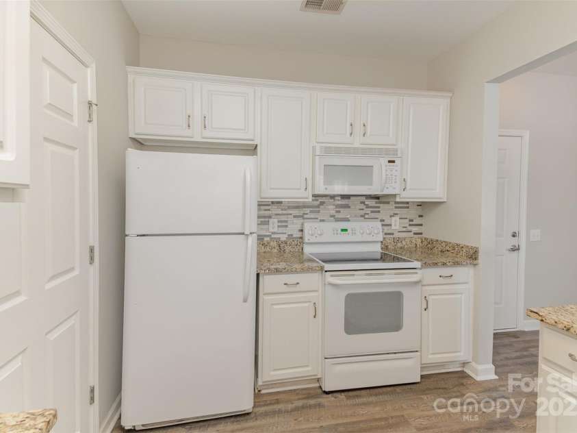 14967 Santa Lucia Drive, Charlotte, NC 28277.  MLS# CAR4216491, YatesRealty ID 18446. 