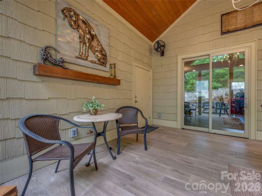 161 Linda Ann Drive, Flat Rock, NC 28731.  MLS# CAR4373052, YatesRealty ID 18449. 