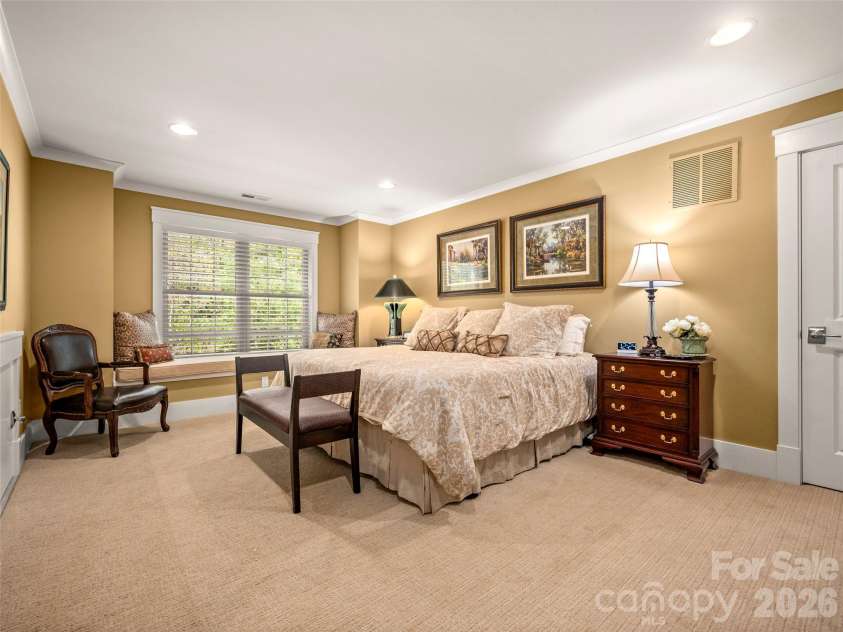 161 Linda Ann Drive, Flat Rock, NC 28731.  MLS# CAR4373052, YatesRealty ID 18449. 