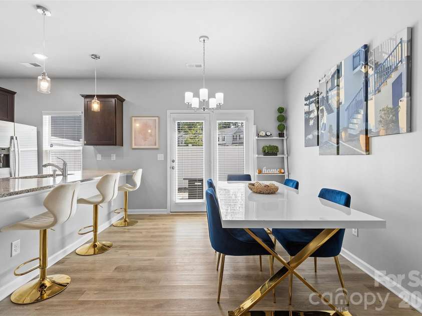 8048 Alderton Lane, Charlotte, NC 28215.  MLS# CAR4292122, YatesRealty ID 1845. 