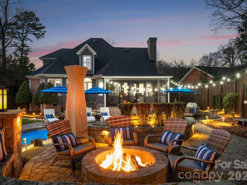 141 Sardis Lane, Charlotte, NC 28270.  MLS# CAR4352469, YatesRealty ID 18451. 