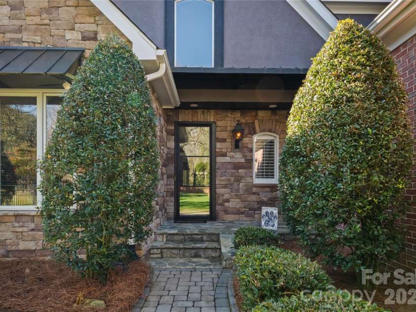 141 Sardis Lane, Charlotte, NC 28270.  MLS# CAR4352469, YatesRealty ID 18451. 