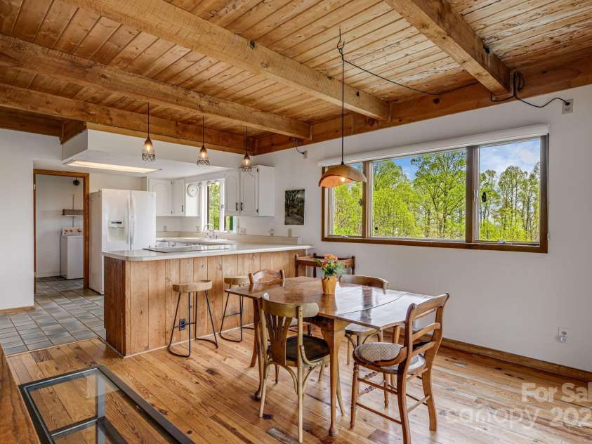 736 Banks Mountain Drive, Hendersonville, NC 28792.  MLS# CAR4253465, YatesRealty ID 18451. 