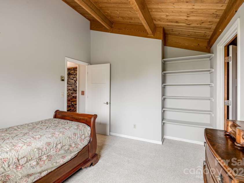 736 Banks Mountain Drive, Hendersonville, NC 28792.  MLS# CAR4253465, YatesRealty ID 18451. 