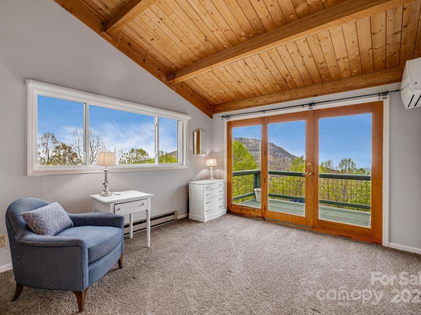 736 Banks Mountain Drive, Hendersonville, NC 28792.  MLS# CAR4253465, YatesRealty ID 18451. 