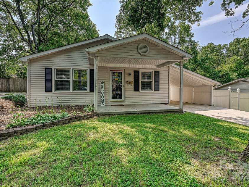 267 Buffalo Avenue, Concord, NC 28025.  MLS# CAR4266224, YatesRealty ID 18452. 