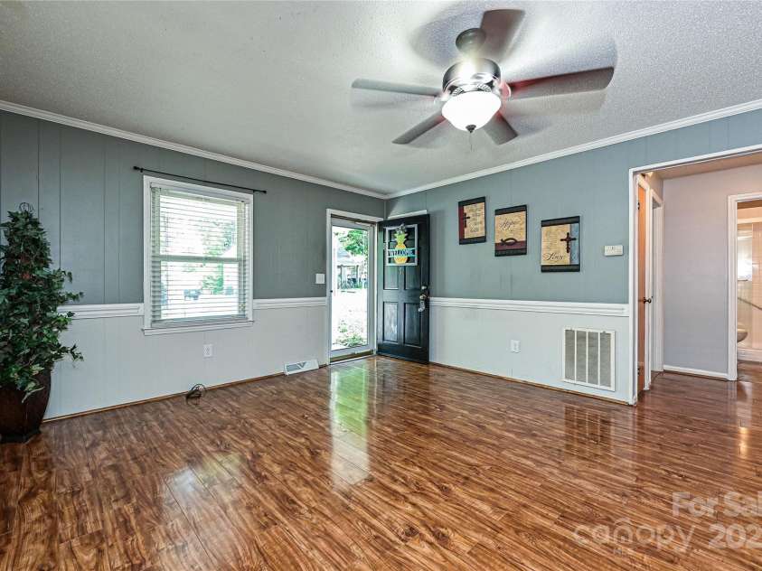 267 Buffalo Avenue, Concord, NC 28025.  MLS# CAR4266224, YatesRealty ID 18452. 