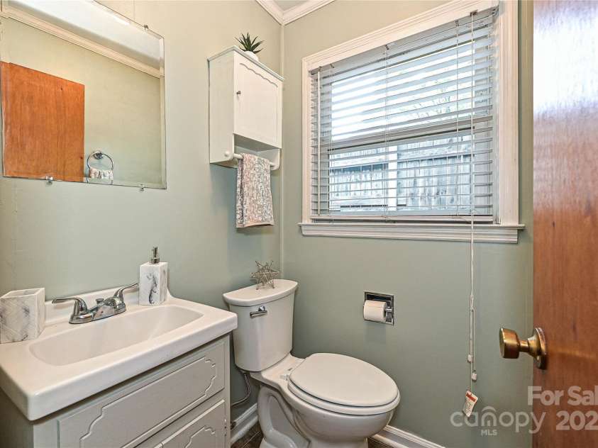 267 Buffalo Avenue, Concord, NC 28025.  MLS# CAR4266224, YatesRealty ID 18452. 