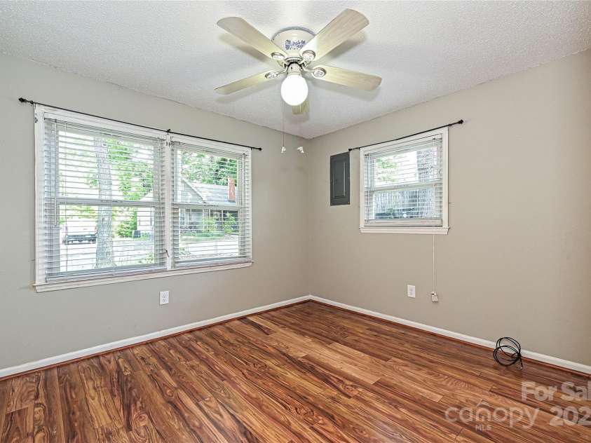 267 Buffalo Avenue, Concord, NC 28025.  MLS# CAR4266224, YatesRealty ID 18452. 