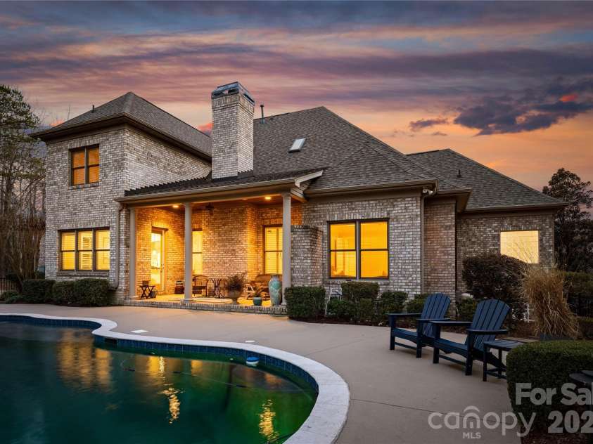 9200 Unbridle Lane, Waxhaw, NC 28173.  MLS# CAR4335416, YatesRealty ID 18453. 