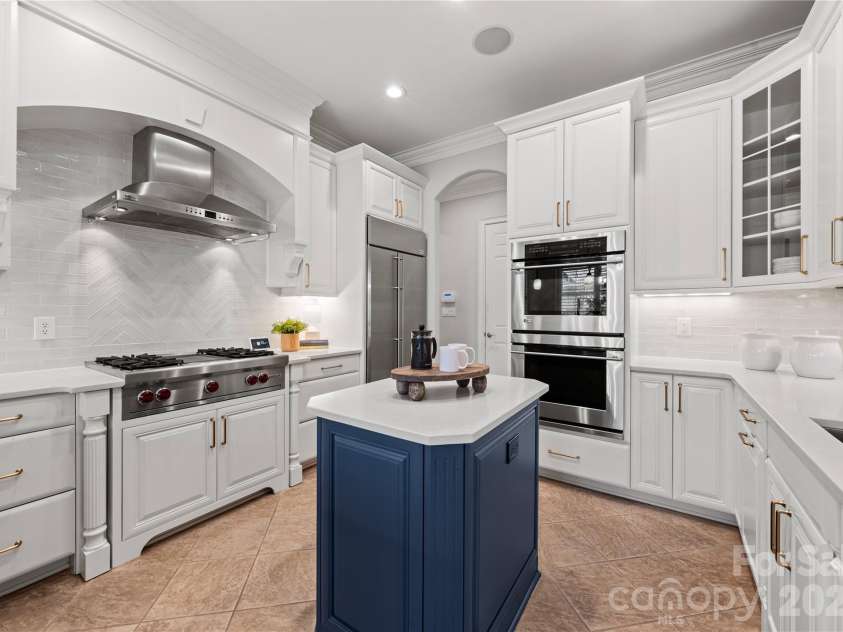 9200 Unbridle Lane, Waxhaw, NC 28173.  MLS# CAR4335416, YatesRealty ID 18453. 