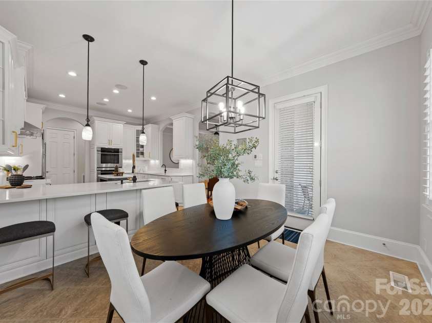 9200 Unbridle Lane, Waxhaw, NC 28173.  MLS# CAR4335416, YatesRealty ID 18453. 