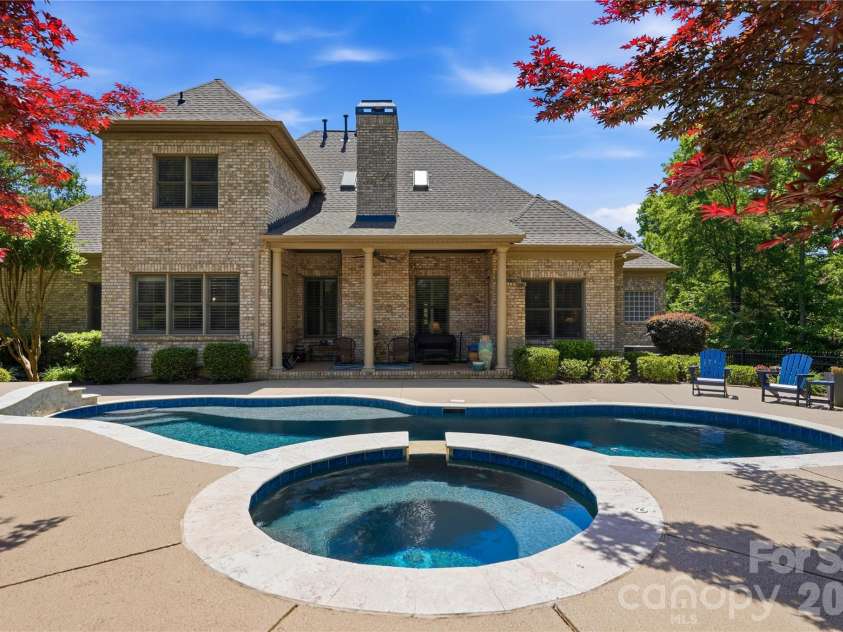 9200 Unbridle Lane, Waxhaw, NC 28173.  MLS# CAR4335416, YatesRealty ID 18453. 