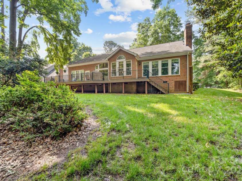 122 Waterford Drive, Mooresville, NC 28117.  MLS# CAR4260054, YatesRealty ID 18454. Full brick exterior