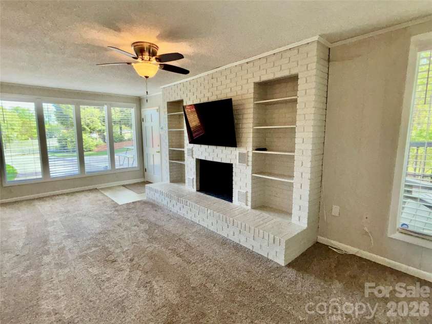 2730 4th Street Place, Hickory, NC 28601.  MLS# CAR4368046, YatesRealty ID 18454. 