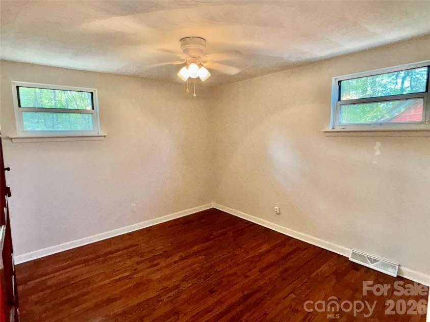 2730 4th Street Place, Hickory, NC 28601.  MLS# CAR4368046, YatesRealty ID 18454. 