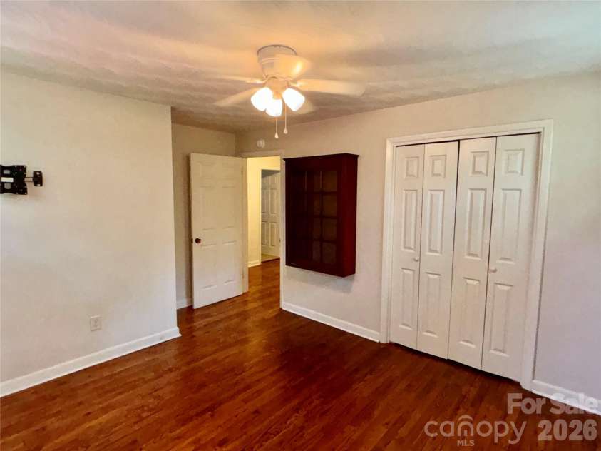 2730 4th Street Place, Hickory, NC 28601.  MLS# CAR4368046, YatesRealty ID 18454. 