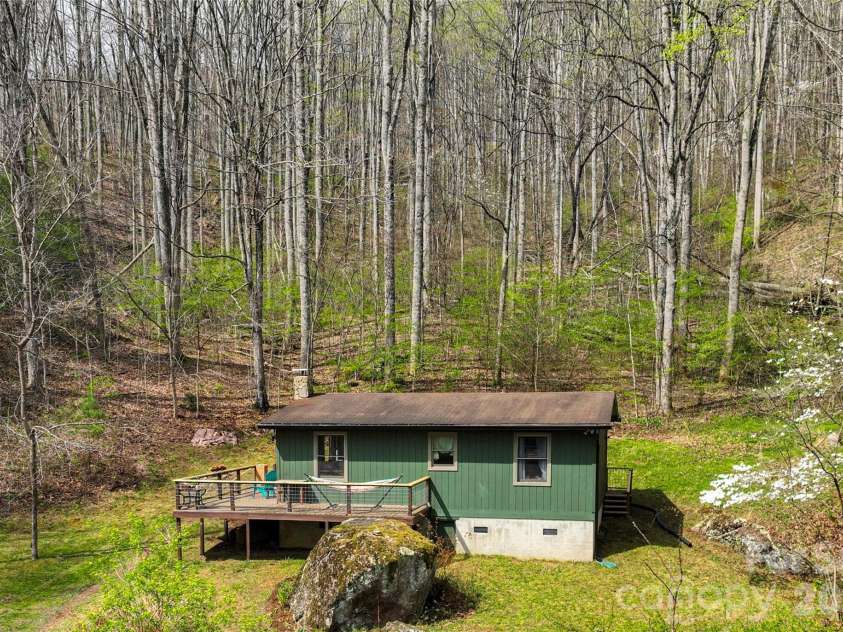 183 Stoney Fork Road, Barnardsville, NC 28709.  MLS# CAR4368859, YatesRealty ID 18455. 