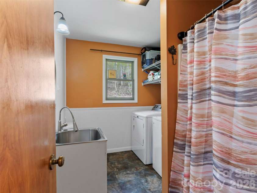 183 Stoney Fork Road, Barnardsville, NC 28709.  MLS# CAR4368859, YatesRealty ID 18455. 