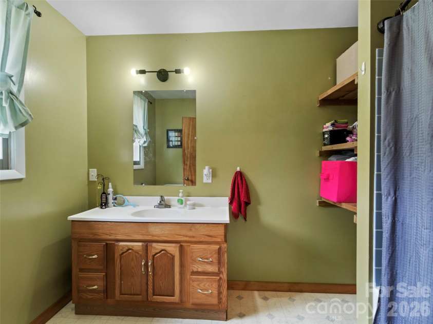 183 Stoney Fork Road, Barnardsville, NC 28709.  MLS# CAR4368859, YatesRealty ID 18455. 