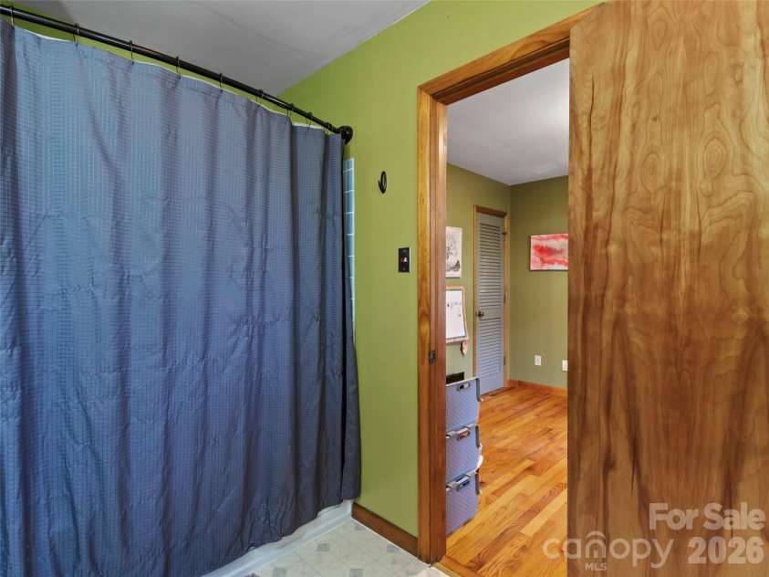 183 Stoney Fork Road, Barnardsville, NC 28709.  MLS# CAR4368859, YatesRealty ID 18455. 