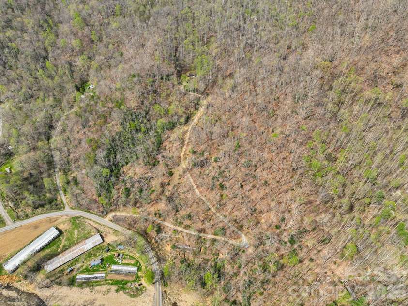 183 Stoney Fork Road, Barnardsville, NC 28709.  MLS# CAR4368859, YatesRealty ID 18455. 