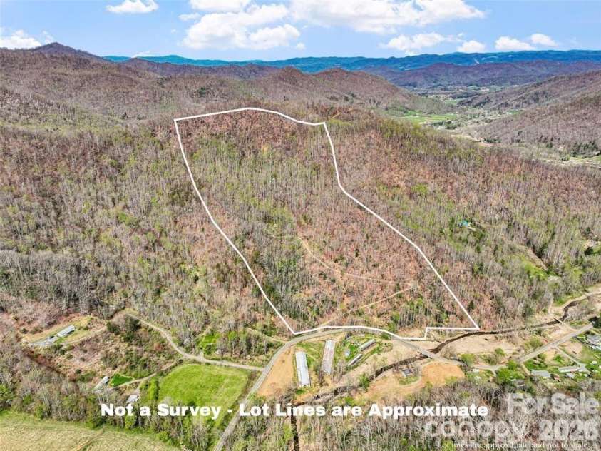 183 Stoney Fork Road, Barnardsville, NC 28709.  MLS# CAR4368859, YatesRealty ID 18455. Lot lines are approximate