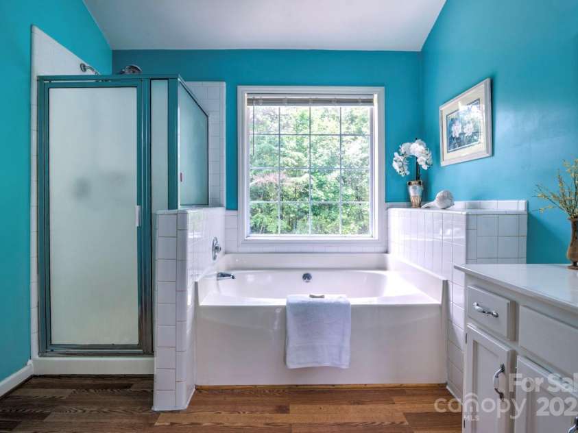 1633 Kiawah Court, Gastonia, NC 28056.  MLS# CAR4267708, YatesRealty ID 18456. 