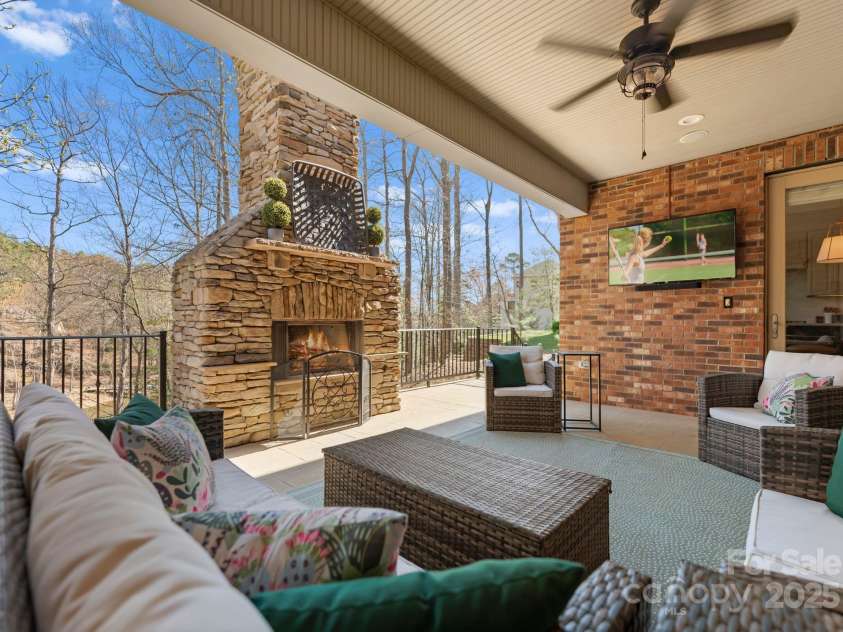 4273 Stormy Pointe Court, Denver, NC 28037.  MLS# CAR4239685, YatesRealty ID 18457. 