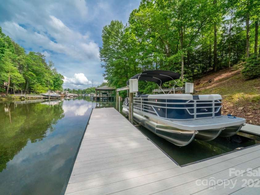 4273 Stormy Pointe Court, Denver, NC 28037.  MLS# CAR4239685, YatesRealty ID 18457. 