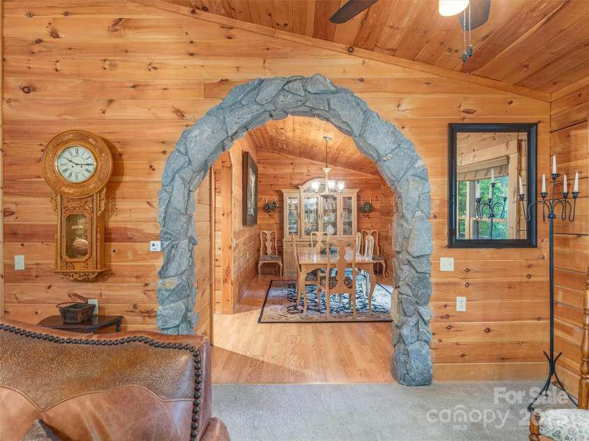 47 Tammy Drive, Maggie Valley, NC 28751.  MLS# CAR4267219, YatesRealty ID 18458. 