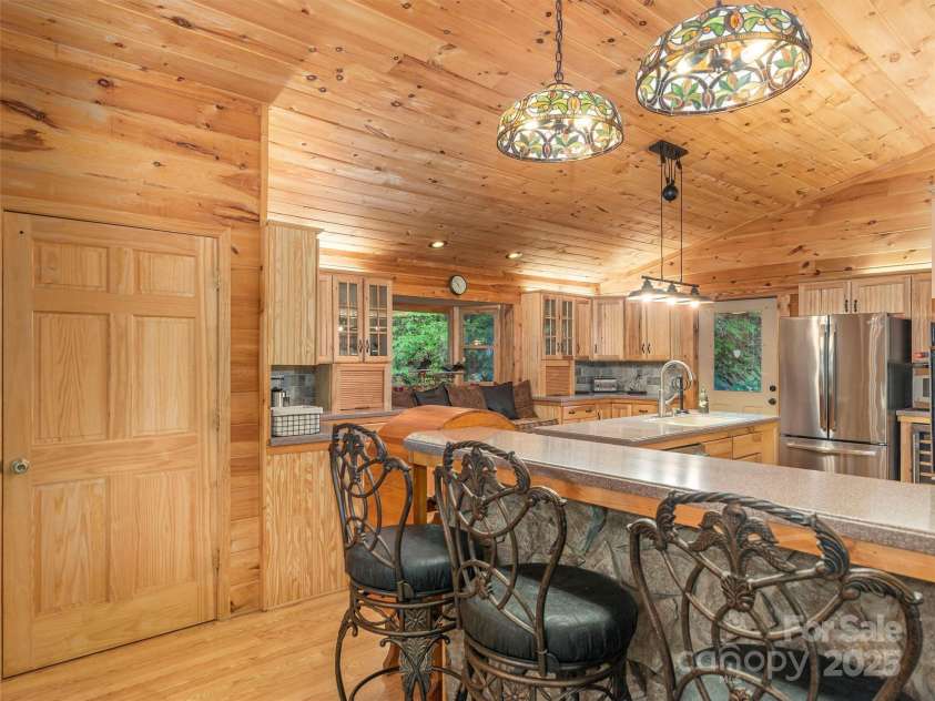 47 Tammy Drive, Maggie Valley, NC 28751.  MLS# CAR4267219, YatesRealty ID 18458. 